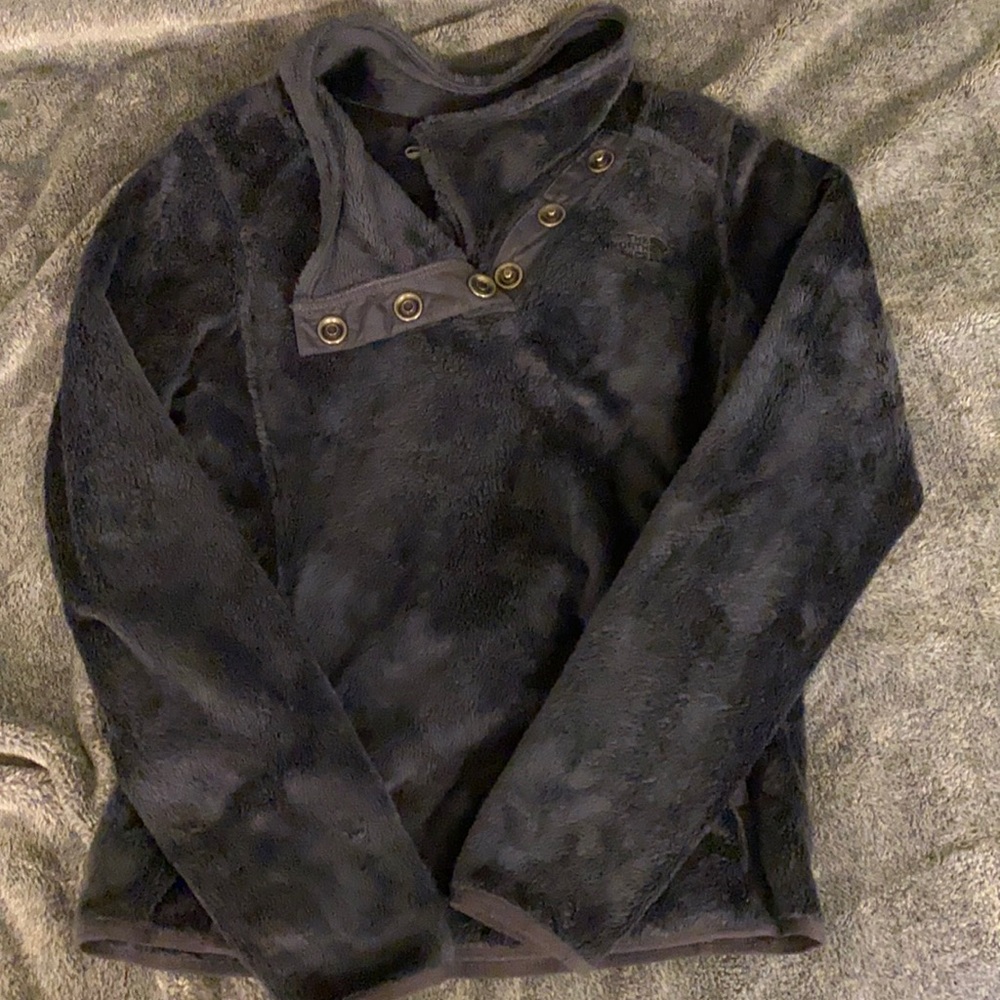 Plush pullover fleece